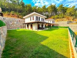 Marmaris Çetibeli Mah. Satılık 3+1 Villa - 140 m²