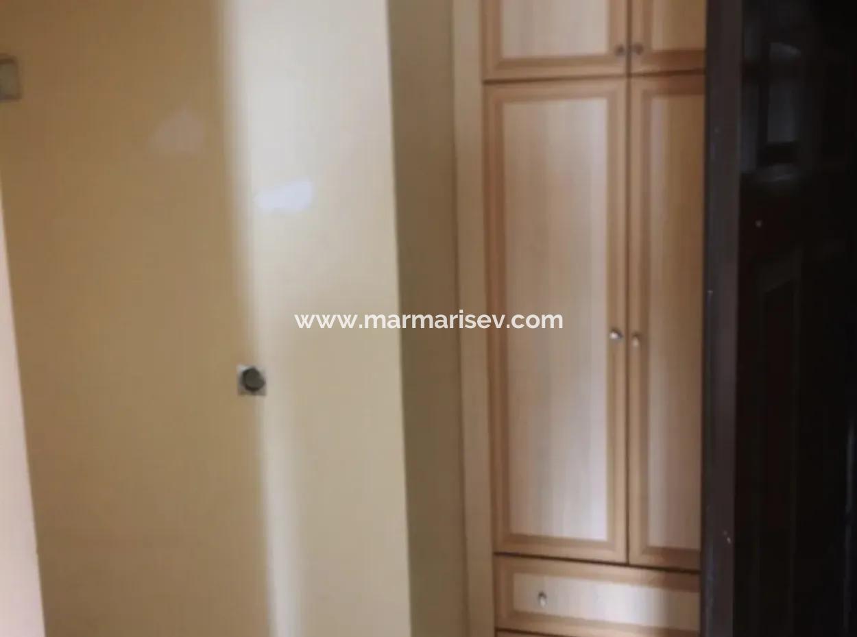 Marmaris Merkezinde 10 Odalı Havuzlu 2.500M2 Arsa İçinde Malikanemiz Satılıktır.