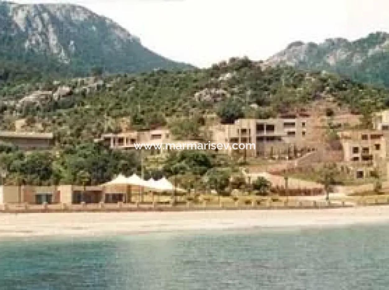 Marmaris,Te 100000M2 Arsa Üzerine Kurulu Helikopter Pisti Mevcut Tatil Köyü