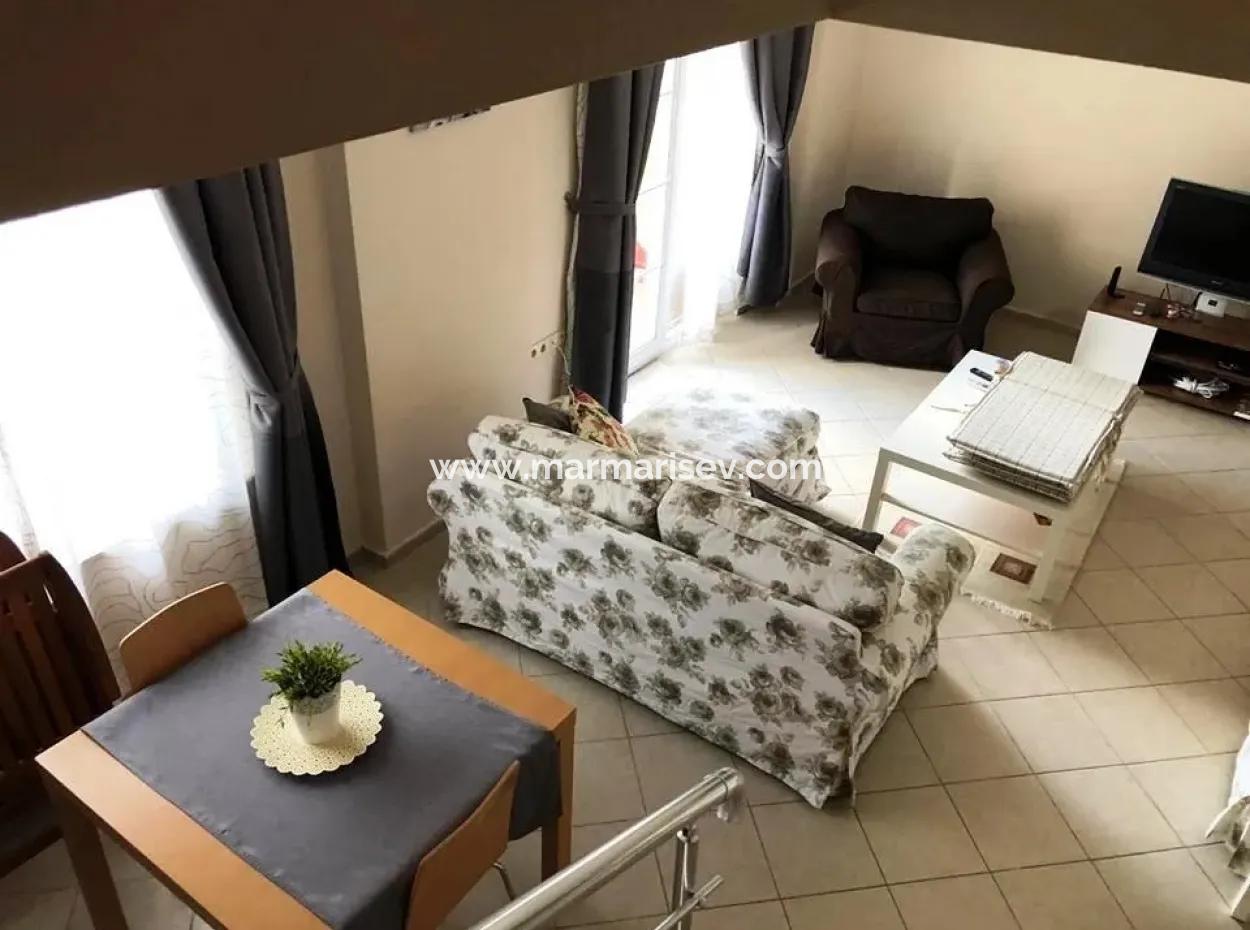 Marmaris İçmeler Yüzme Havuzlu Lüks 3 Oda 1 Salon Dubleks Daire