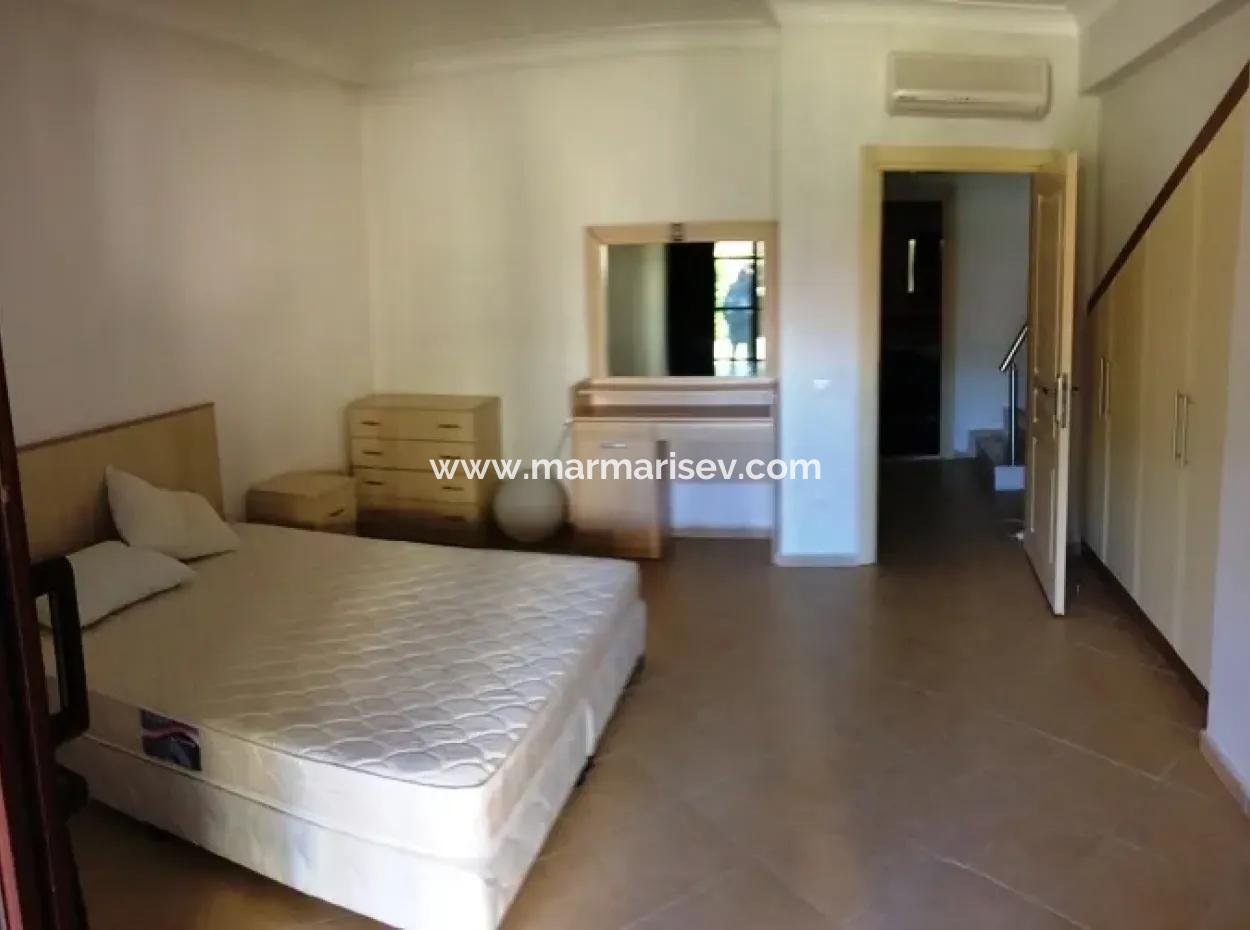 İçmeler Yüzme Havuzlu Süper Lüks Dubleks Daire Site İçerisinde