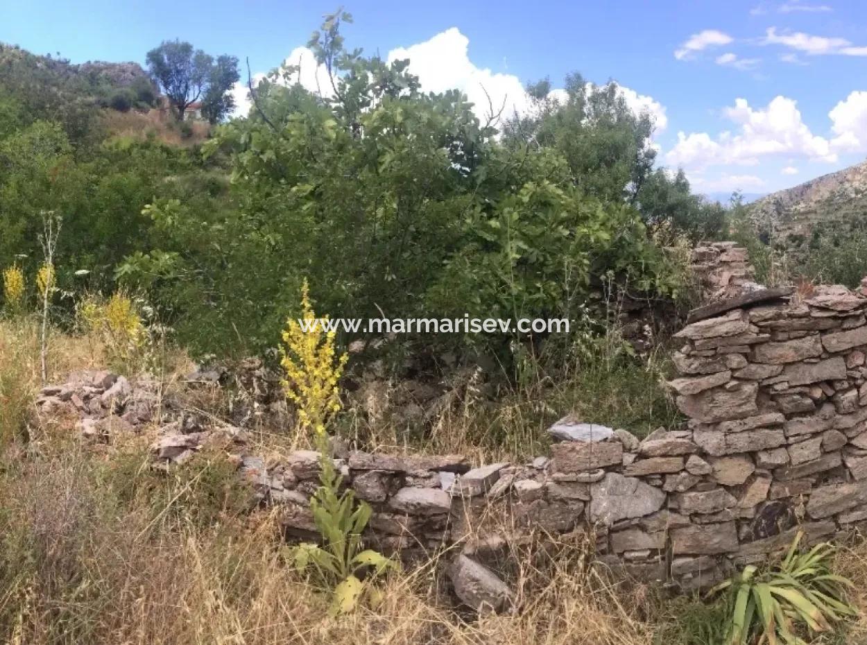 Muğla İli Akbük İlçesi Zeytinköy Mahallesinde 3500 M2 Arsa İçerisinde 2 Adet Evi Mevcut İmarlı Satılık Arsa
