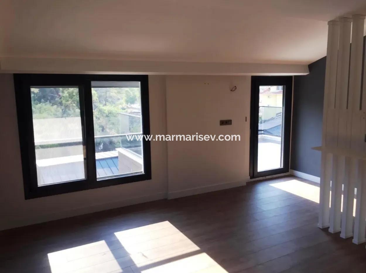 Marmaris İlçesi Beldibi Mahallesinde Satılık Müstakil Havuzlu 4 Oda 2 Salon 220 M2 Havuzlu Akıllı  Villa