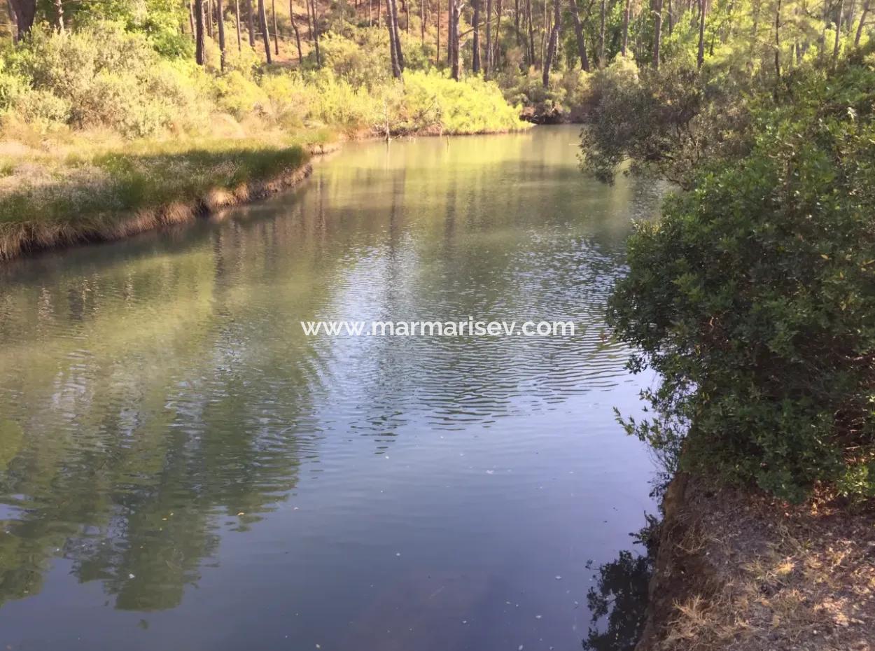 Bördübet Koyunda 7500M2 Arsa İçerisinde Bungalow Otel İçin Uygun Satılık Arsa