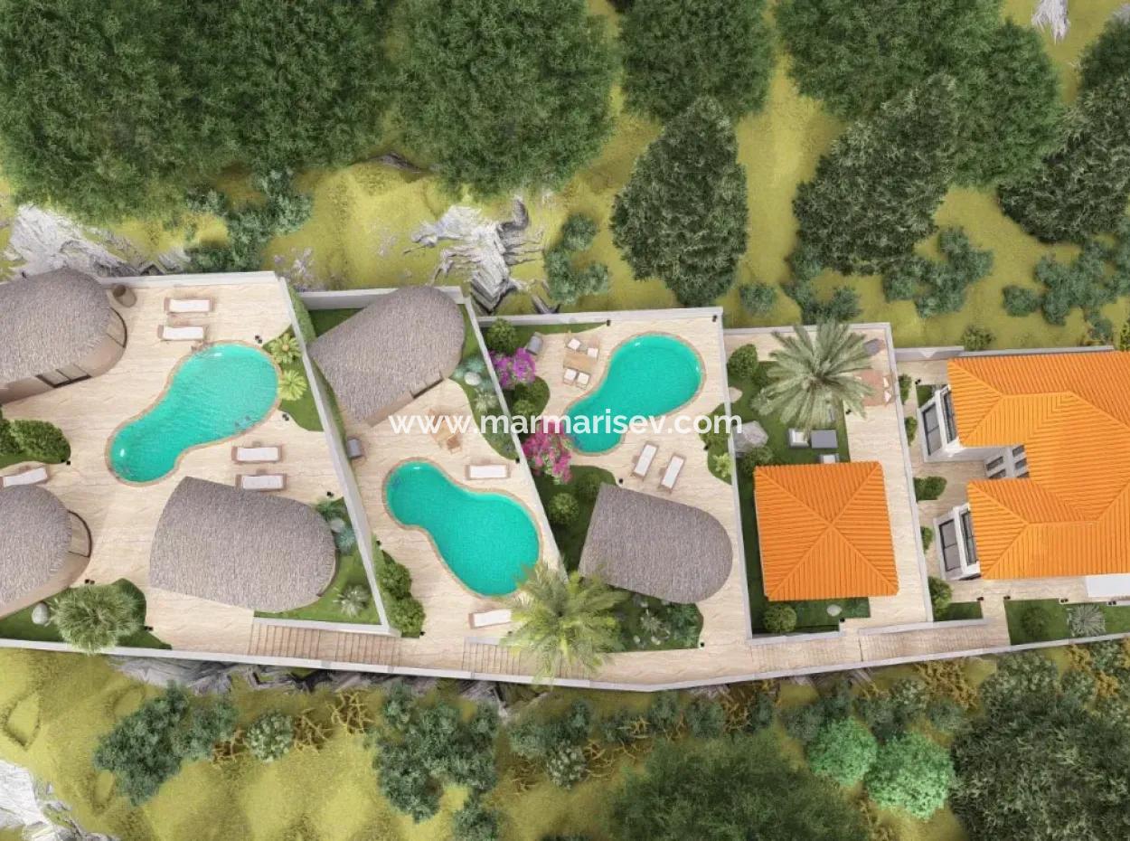 Muğla Akyaka,Ya 7 Km Mesafede Ataköy Mevkisinde Orman Manzaralı 20 Odalı Sonsuzluk Havuzu Mevcut Satılık Butik Otel