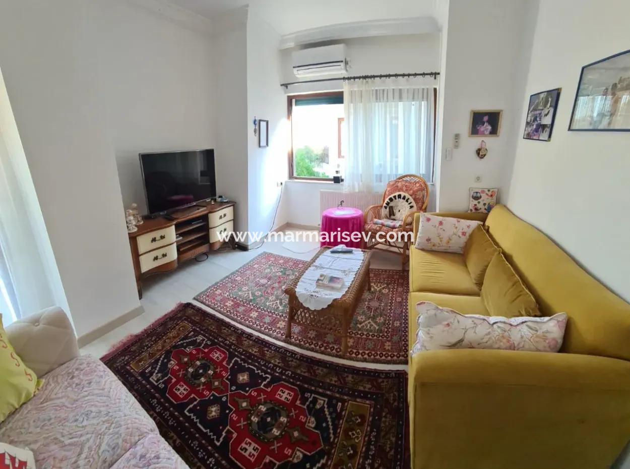 Marmaris Armutalan Mevkiinde Tam Müstakil Bahçeli Havuzlu Satılık Villa