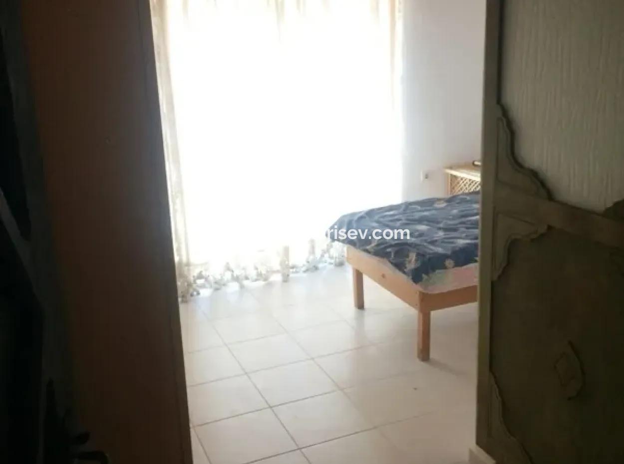 Gökova Bölgesinde Satılık Yüzme Havuzlu 8 Oda Taş Villa 740M2 Arsa