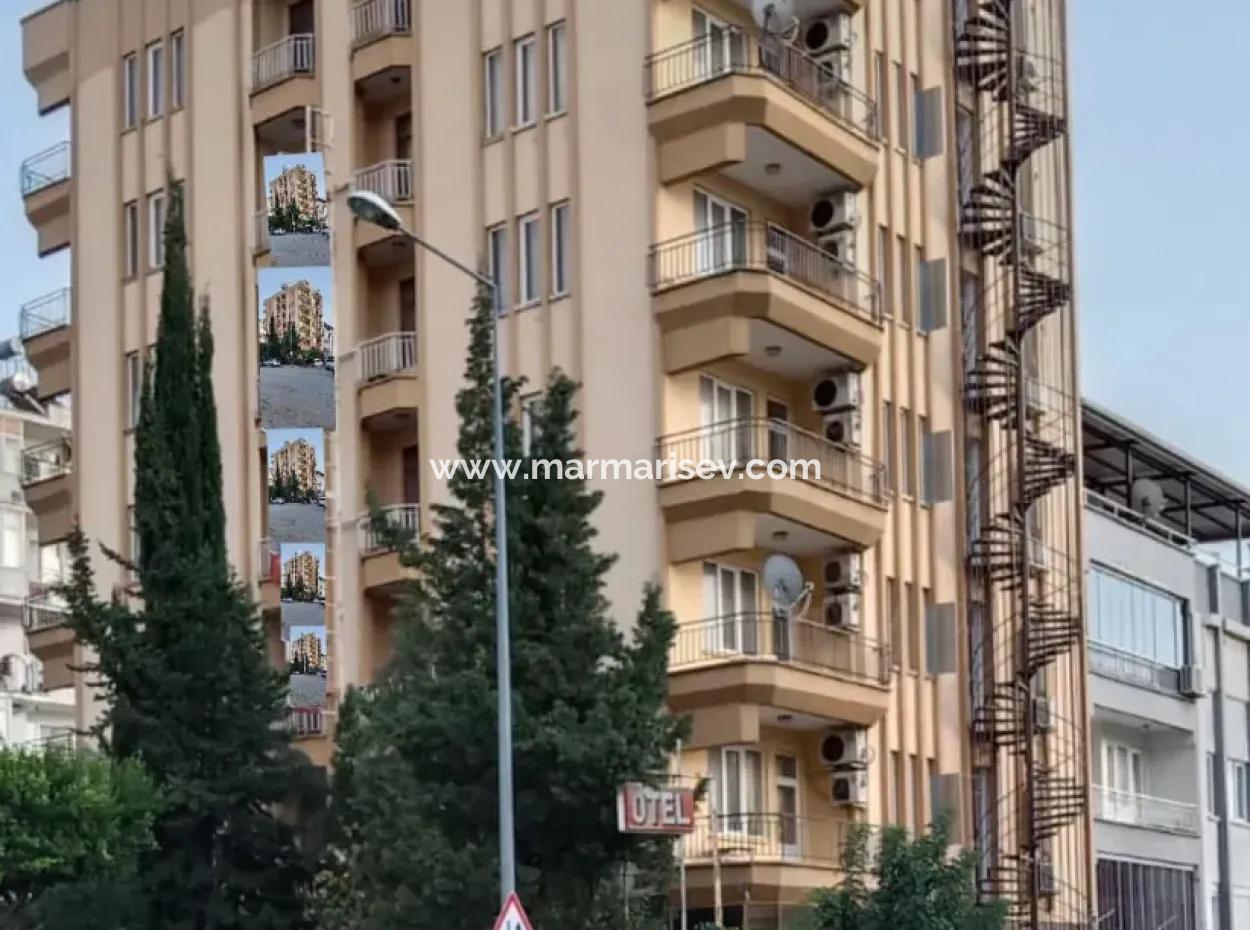 Emlakçıdan Antalya Merkezde Satılık 33 Odalı Butik Otel