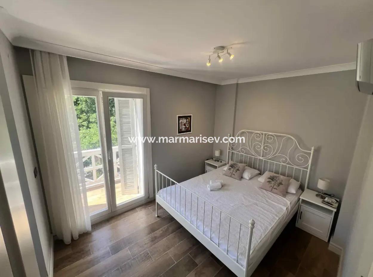 Marmaris İlçesi Selimiye Mahallesinde Muhteşem Deniz Manzaralı Yüzme Havuzlu 3 Oda 1 Salon 140M2 2 Adet Satılık Villa