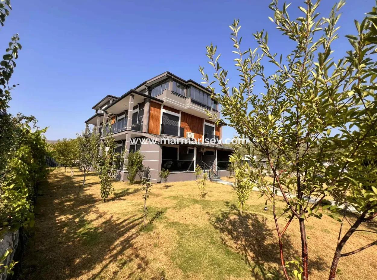 Harika Bir Portföy! Marmaris'in Eşsiz Doğası Ve Merkeze Yakın Konumu,.Komple Kiralık Kurumsala Uygun 5 Adet 2+1 Full Eşyalı Daire Mevcut Bina