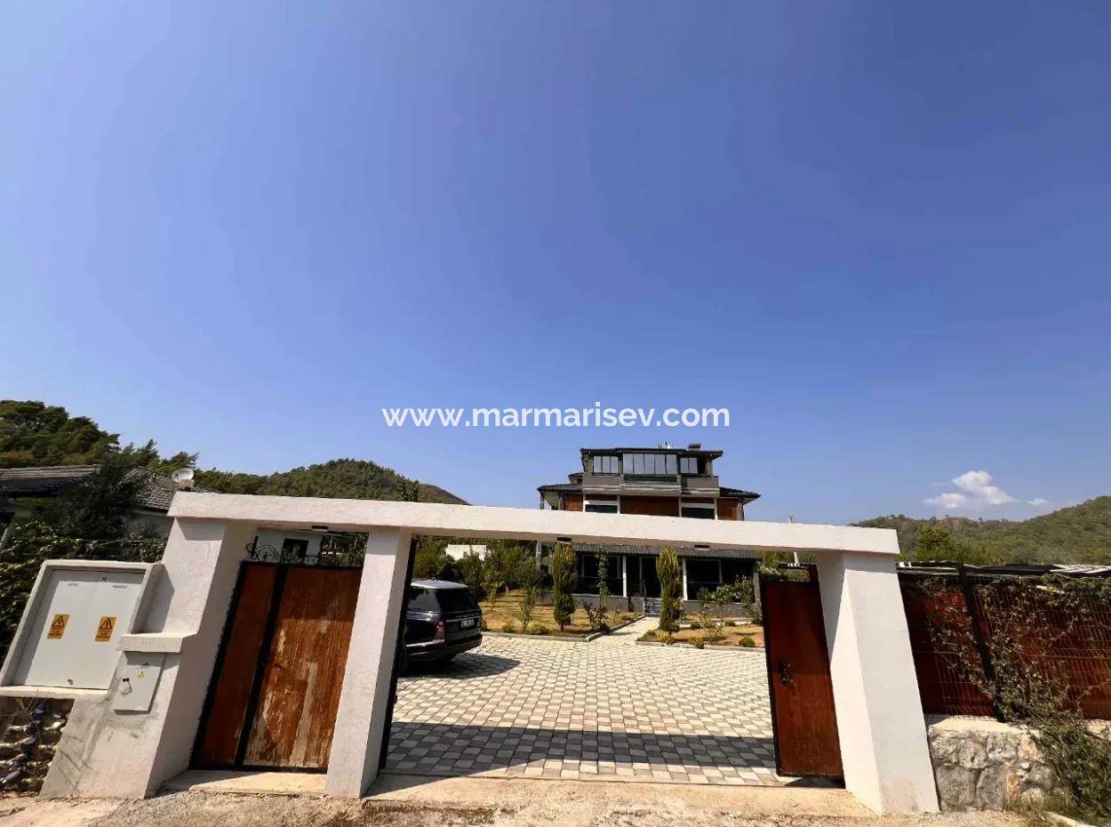 Harika Bir Portföy! Marmaris'in Eşsiz Doğası Ve Merkeze Yakın Konumu,.Komple Kiralık Kurumsala Uygun 5 Adet 2+1 Full Eşyalı Daire Mevcut Bina