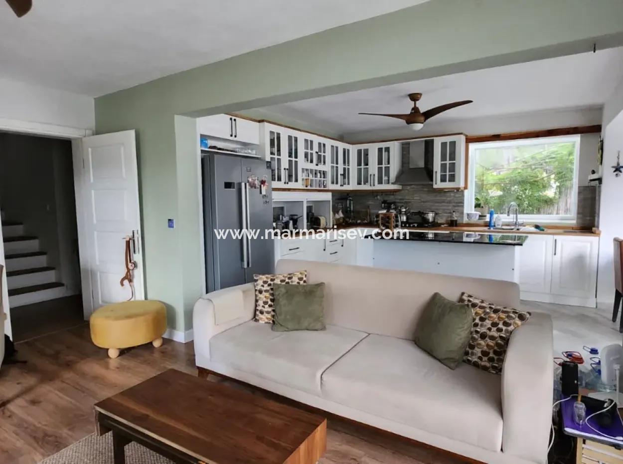 Ortaca Mahallesi Satılık 10.000 M2 İçerisinde Özel Yapım Havuzlu Çiftlik Evi