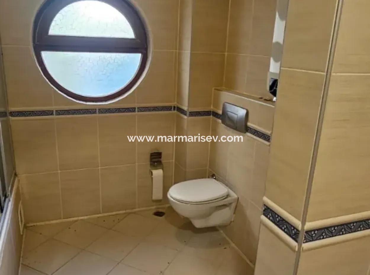 Marmaris Siteler Mahallesi’nde 3+1 Havuzlu Kiralık Lüks Daire