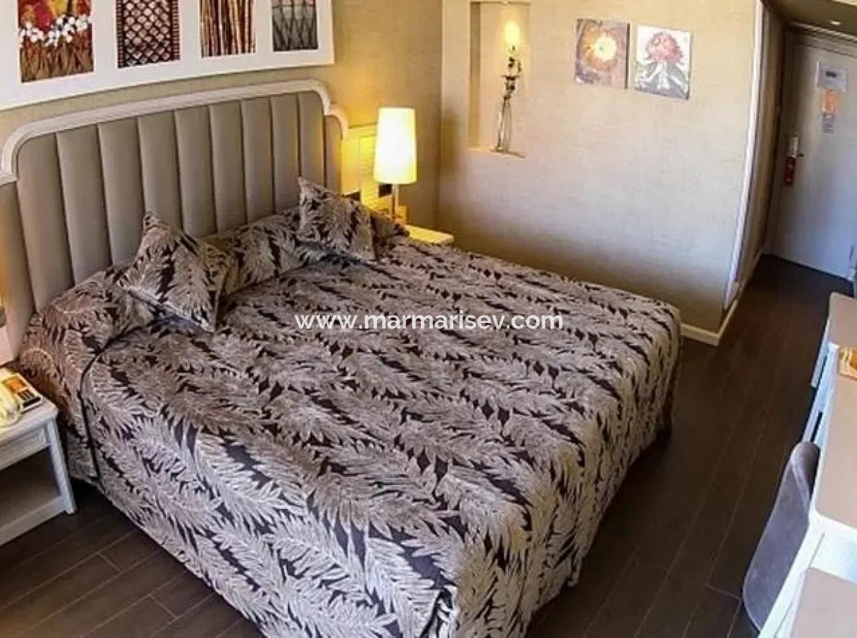 Marmaris,Ten Denize Sıfır Satılık 5 Yıldızlı Otel