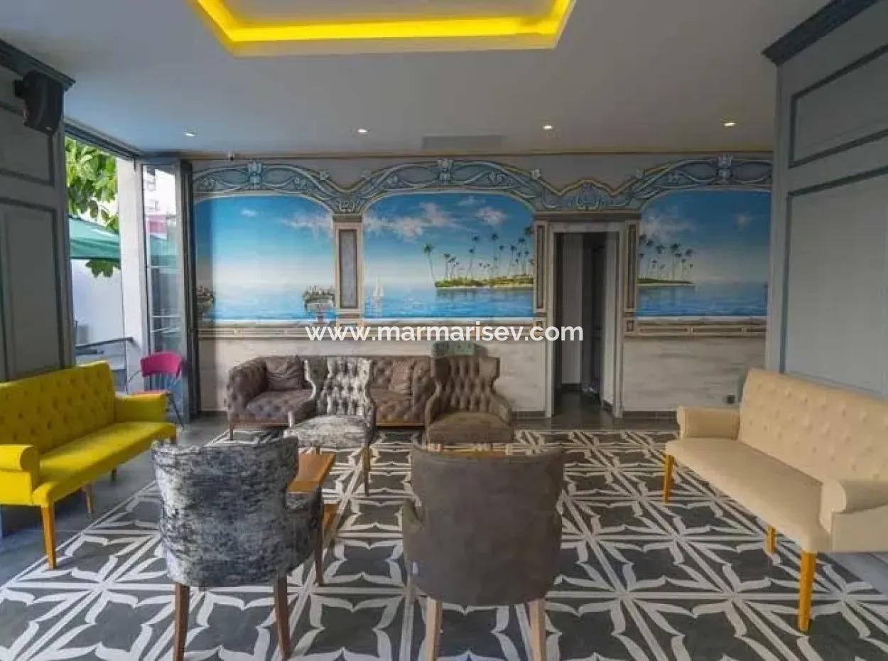 Marmaris Merkezinde Denize Sıfır Satılık Butik Otel 45 Oda