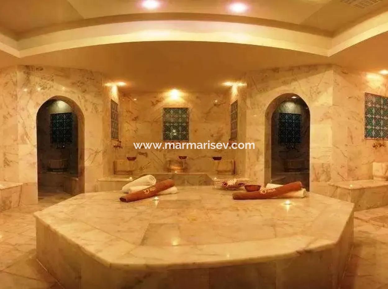 Marmaris Merkezinde Denize Sıfır Satılık 5 Yıldızlı Otel
