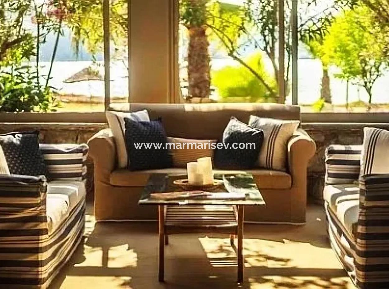 Marmaris,Den 20 Km Uzaklıkta Denize Sıfır Satılık Butik Otel 20 Oda