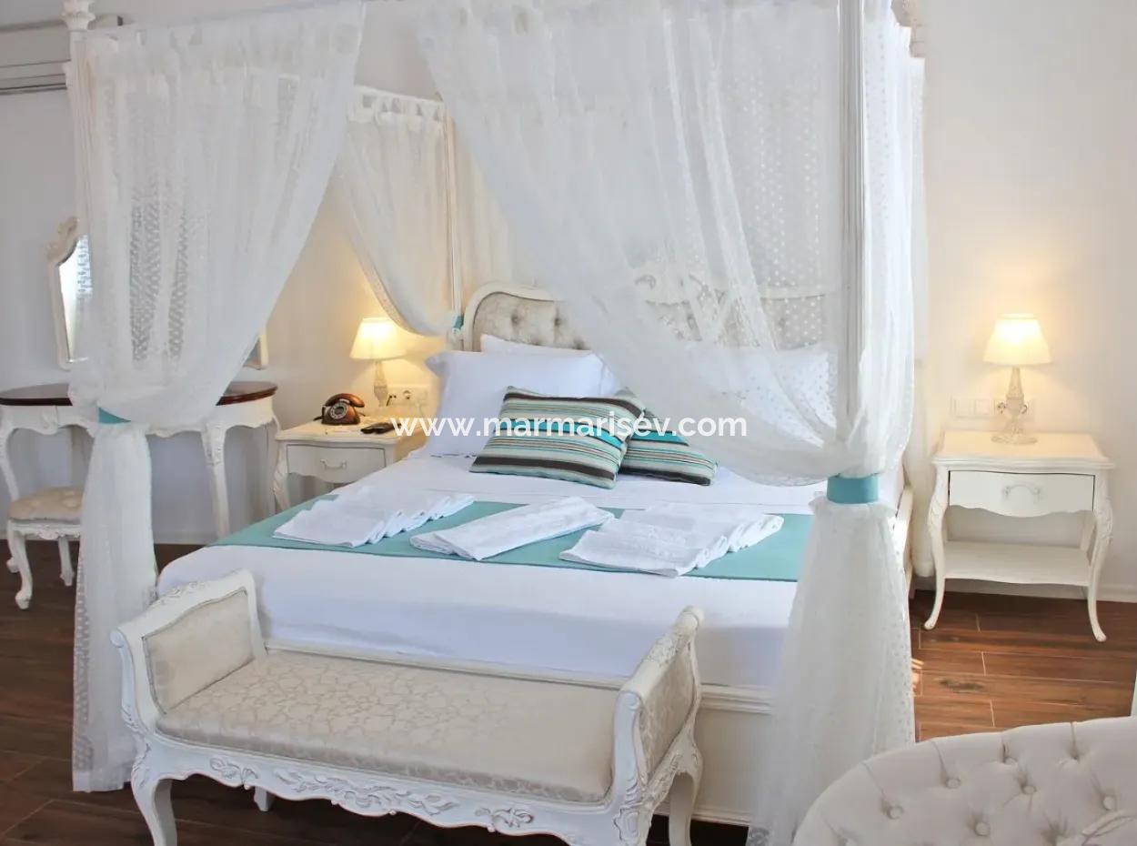 Marmaris,Den 40 Km Uzaklıkta Denize Sıfır Satılık Butik Otel İskelesi Mevcut