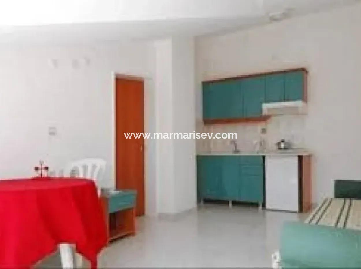 Marmaris Merkezinde Satılık 33 Odalı Apart Otel