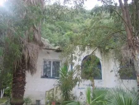 Marmaris Körfezinde Denize Sıfır Villa.önüne Tekne Bağlayabilirsiniz.700M2 Arsa
