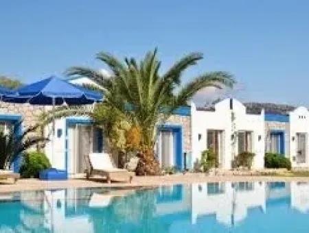 Marmaris,Den 40 Km Uzaklıkta Denize Sıfır Satılık 30 Oda Butik Otel