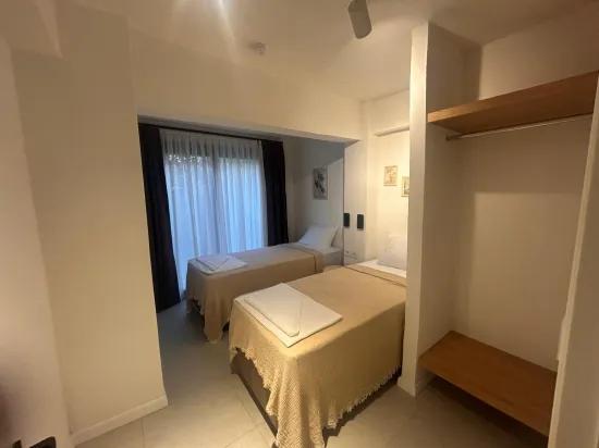 Marmaris Çıldır’da Denize 30 M Sıfır Lüks Bahçeli Eşyalı Kiralık 2+1