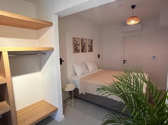 Marmaris Çıldır’da Denize 30 M Sıfır Lüks Bahçeli Eşyalı Kiralık 2+1
